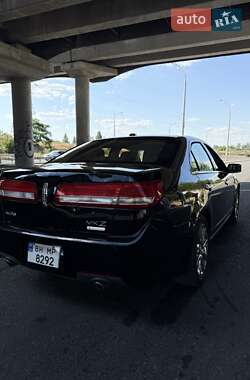 Седан Lincoln MKZ 2011 в 