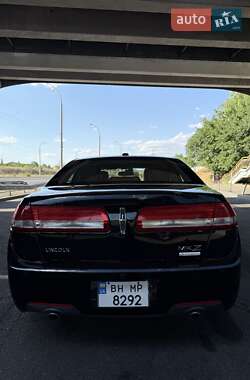 Седан Lincoln MKZ 2011 в 