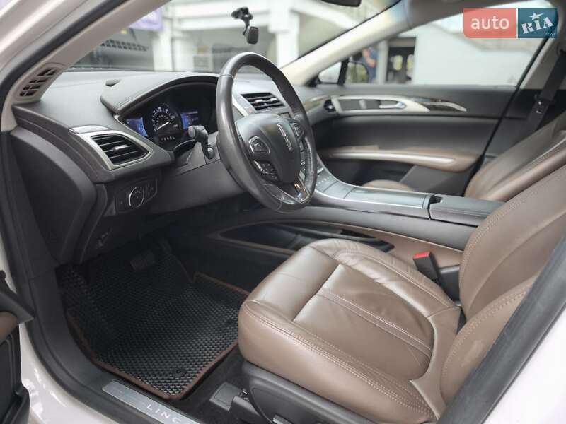 Седан Lincoln MKZ 2013 в Києві