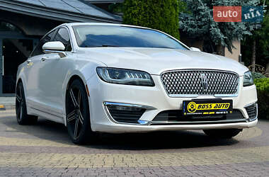 Седан Lincoln MKZ 2016 в Львові