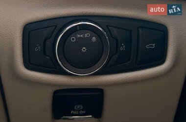 Седан Lincoln MKZ 2016 в 
