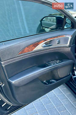 Седан Lincoln MKZ 2016 в 