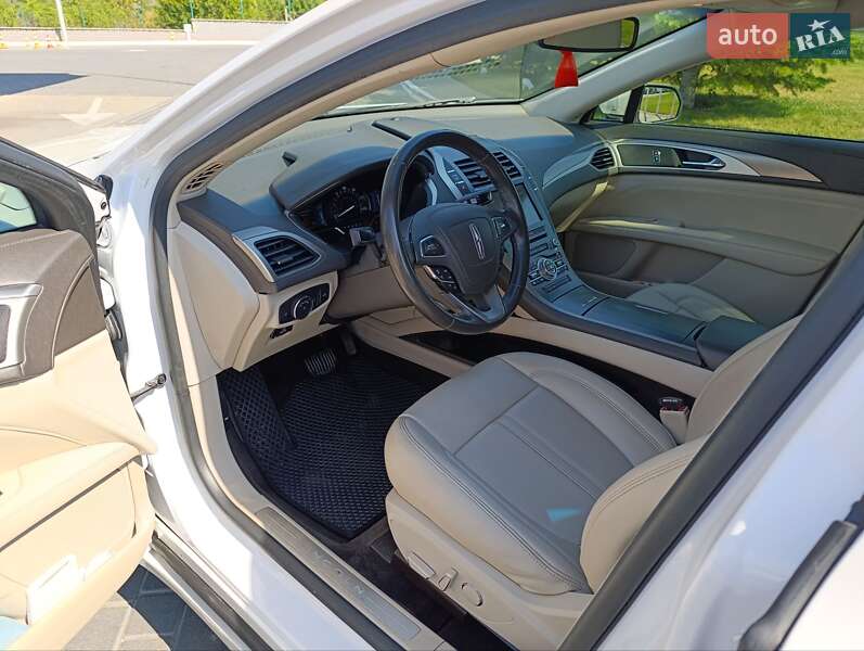 Седан Lincoln MKZ 2018 в Одессе