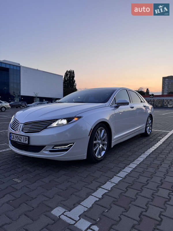 Lincoln MKZ 2015