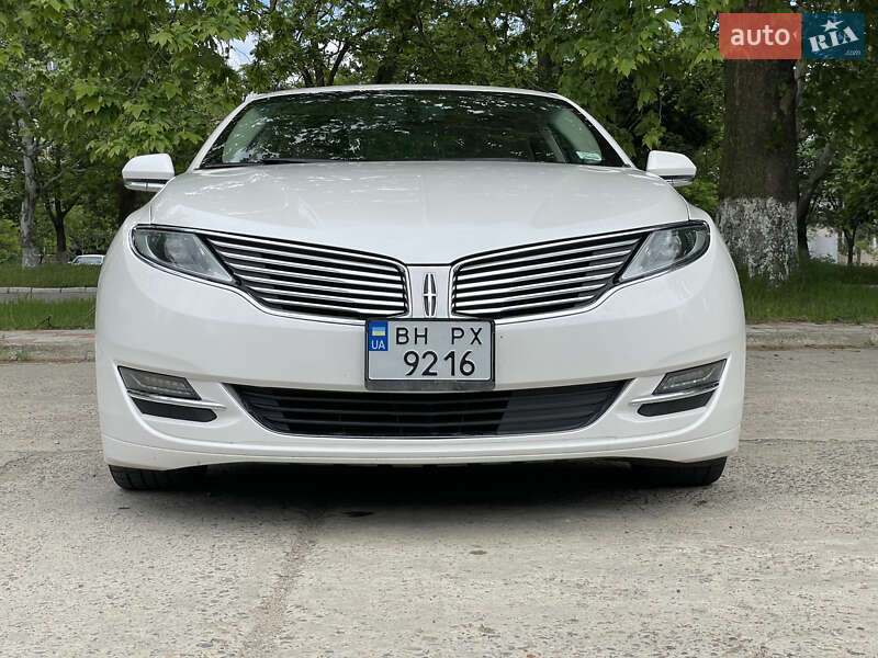 Седан Lincoln MKZ 2015 в Выгоде