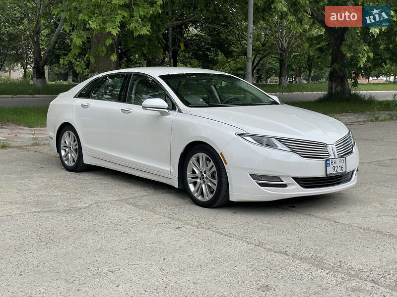 Седан Lincoln MKZ 2015 в Выгоде