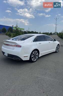 Седан Lincoln MKZ 2016 в 