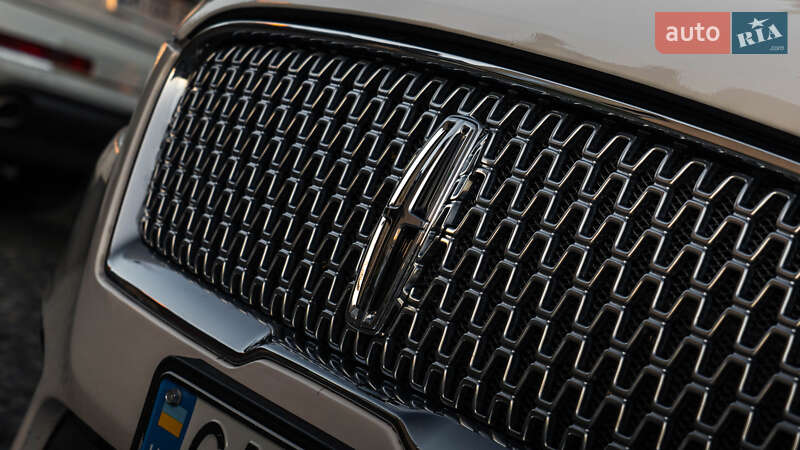 Седан Lincoln MKZ 2016 в Умани