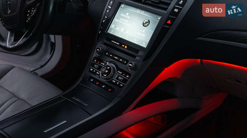 Седан Lincoln MKZ 2016 в Умани