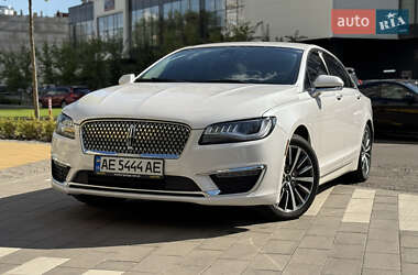 Седан Lincoln MKZ 2016 в 