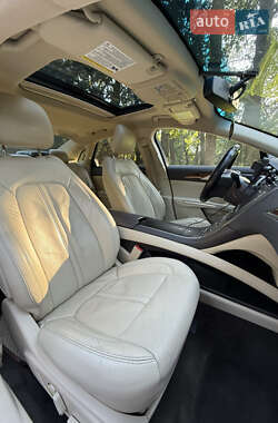 Седан Lincoln MKZ 2014 в 