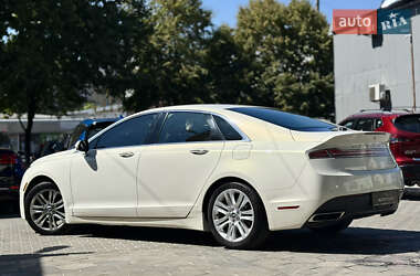 Седан Lincoln MKZ 2013 в 