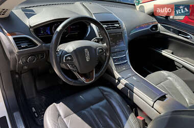 Седан Lincoln MKZ 2013 в 