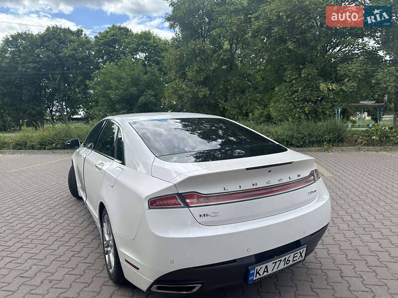 Седан Lincoln MKZ 2015 в Миргороде