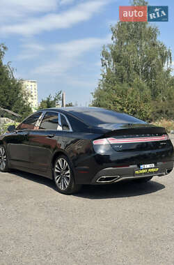 Седан Lincoln MKZ 2017 в 