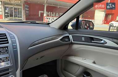Седан Lincoln MKZ 2016 в 