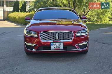 Седан Lincoln MKZ 2020 в 
