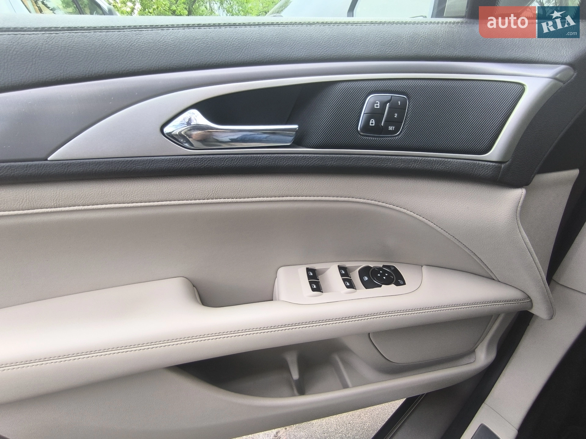 2019 Lincoln MKZ - мініатюра 17