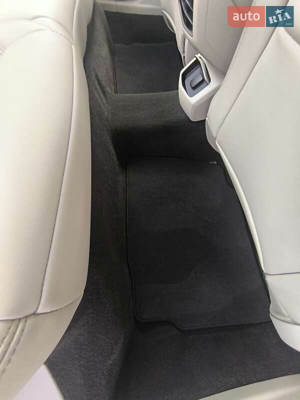 Седан Lincoln MKZ 2019 в Києві