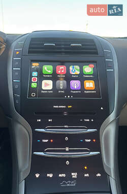 Седан Lincoln MKZ 2014 в 