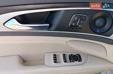 Седан Lincoln MKZ 2019 в 