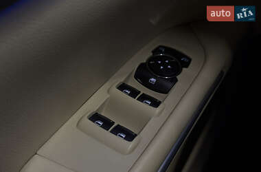 Седан Lincoln MKZ 2014 в 