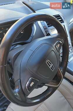Седан Lincoln MKZ 2016 в 