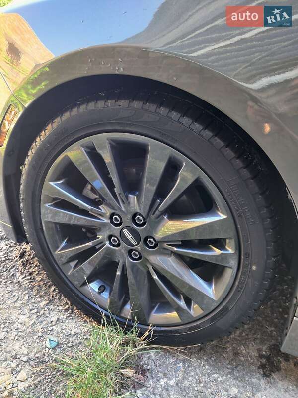 Седан Lincoln MKZ 2016 в Кременчуге