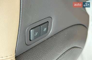 Седан Lincoln MKZ 2012 в 