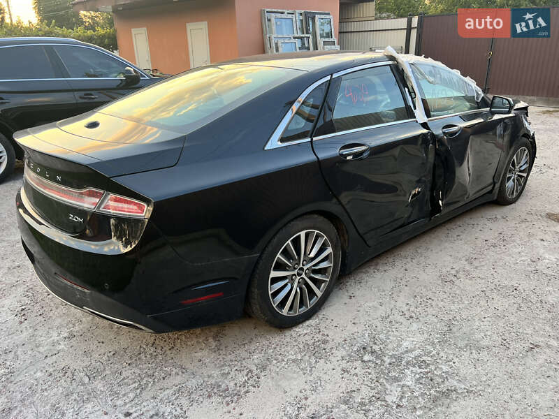 Седан Lincoln MKZ 2016 в Киеве