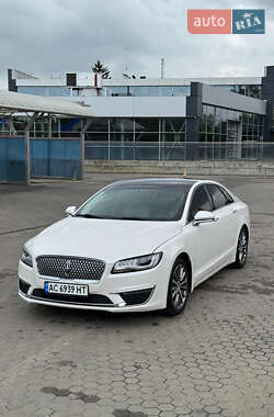 Седан Lincoln MKZ 2016 в Луцке