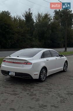 Седан Lincoln MKZ 2016 в 