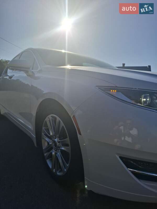 Седан Lincoln MKZ 2014 в Львове