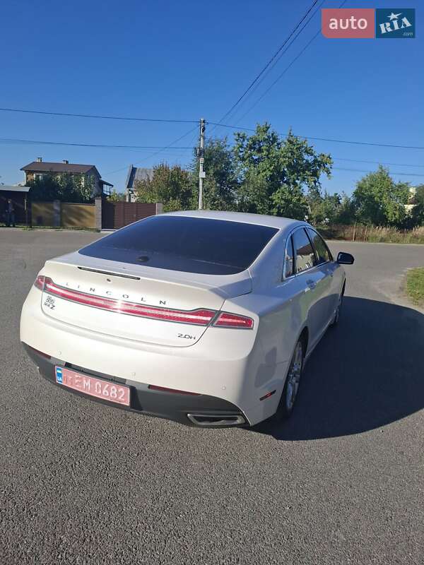 Седан Lincoln MKZ 2014 в Львове