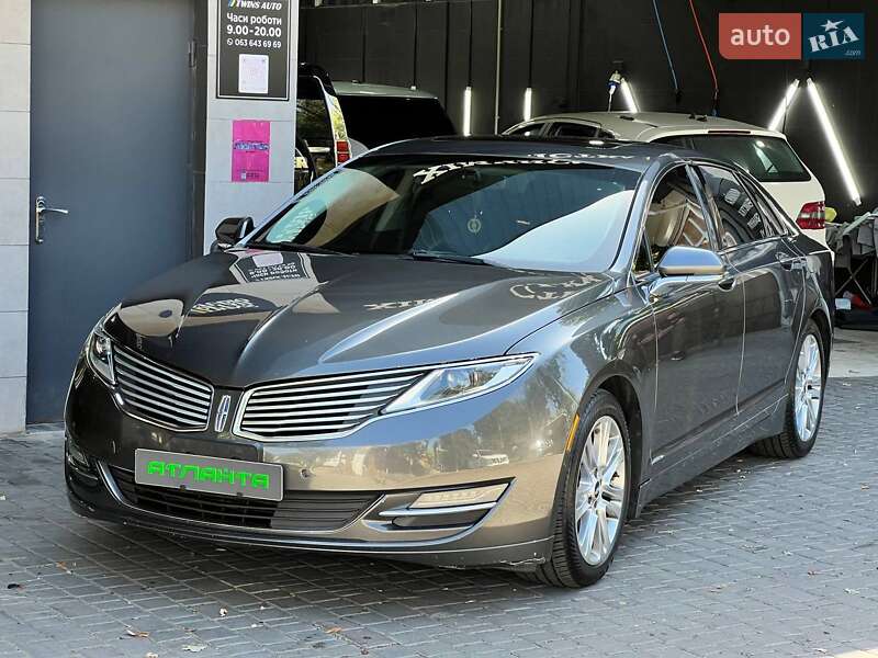 Lincoln MKZ 2014