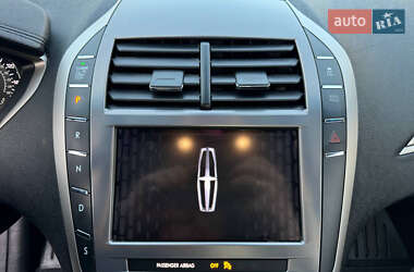 Седан Lincoln MKZ 2019 в 