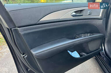 Седан Lincoln MKZ 2019 в 