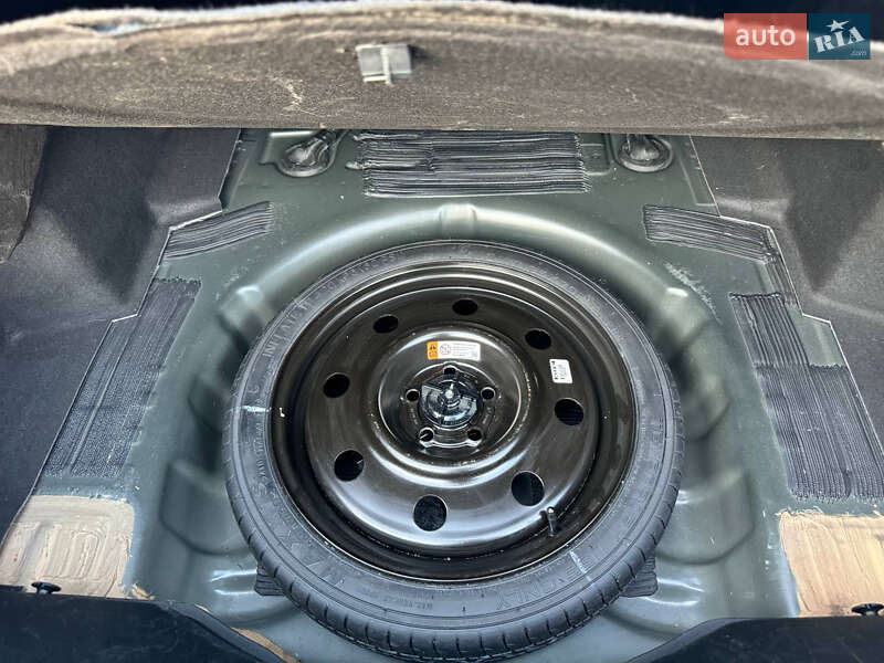 Седан Lincoln MKZ 2019 в Киеве