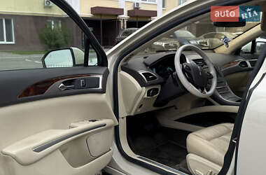 Седан Lincoln MKZ 2014 в 