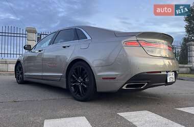 Седан Lincoln MKZ 2015 в Киеве
