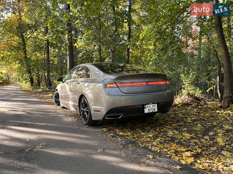 Седан Lincoln MKZ 2015 в Киеве