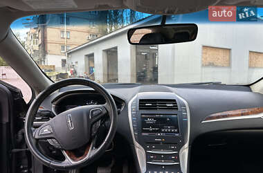 Седан Lincoln MKZ 2016 в 