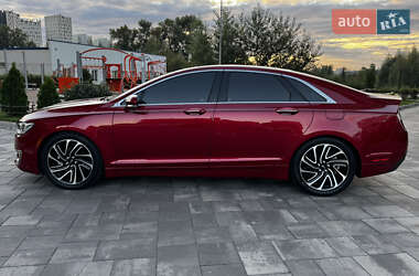 Седан Lincoln MKZ 2020 в 
