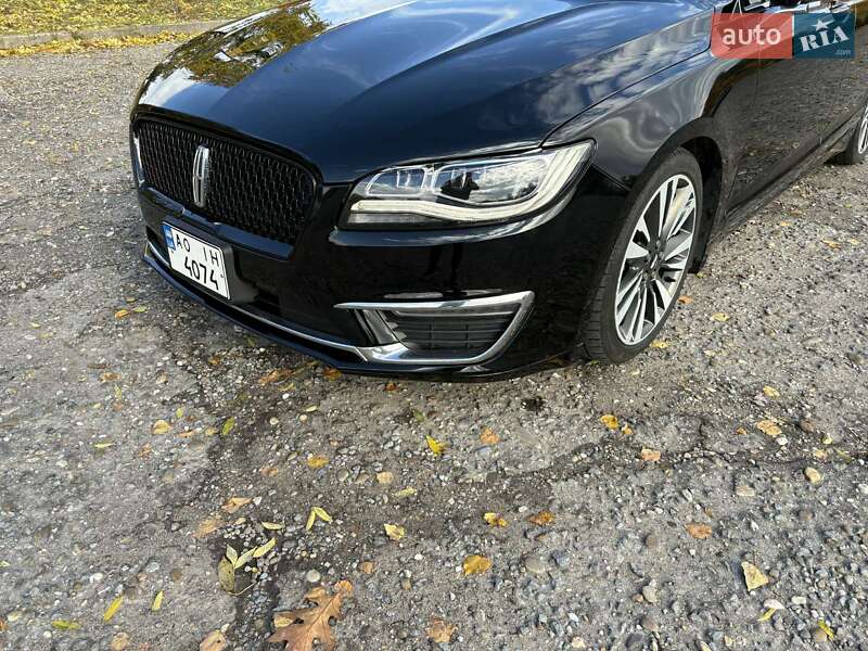 Седан Lincoln MKZ 2016 в Ужгороді