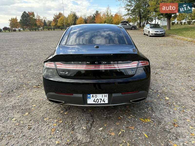 Седан Lincoln MKZ 2016 в Ужгороді