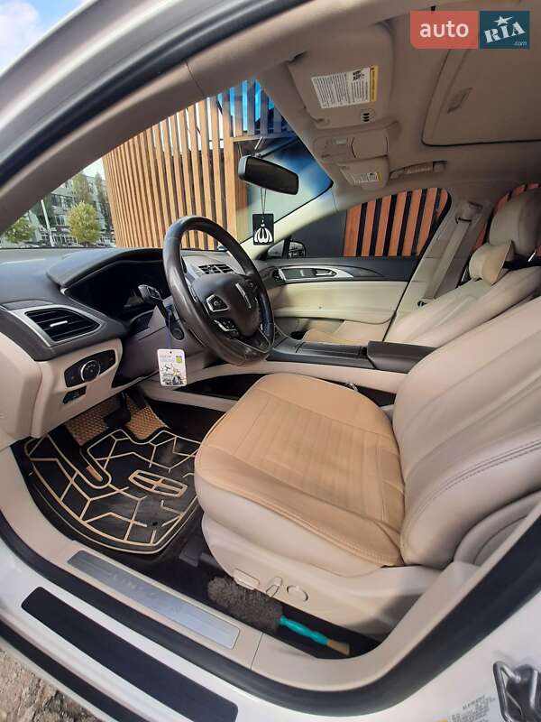 Седан Lincoln MKZ 2016 в Києві фото 5 Седан Lincoln MKZ 2016 в Києві