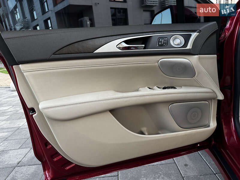 Седан Lincoln MKZ 2020 в Києві