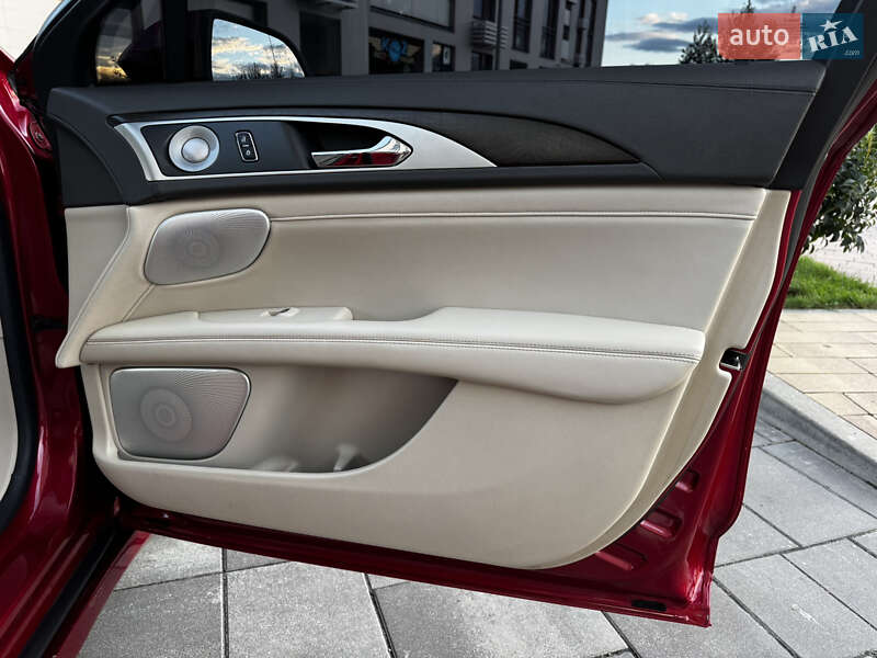 Седан Lincoln MKZ 2020 в Києві