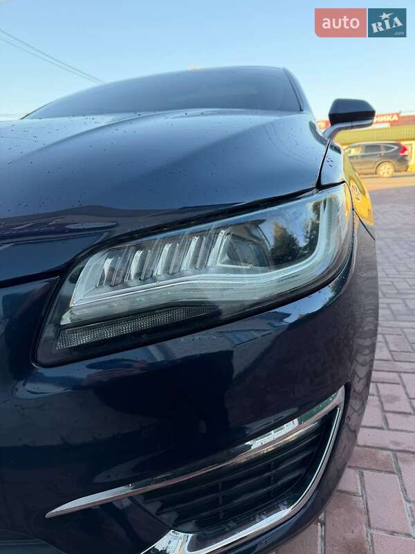 Седан Lincoln MKZ 2017 в Сокалі