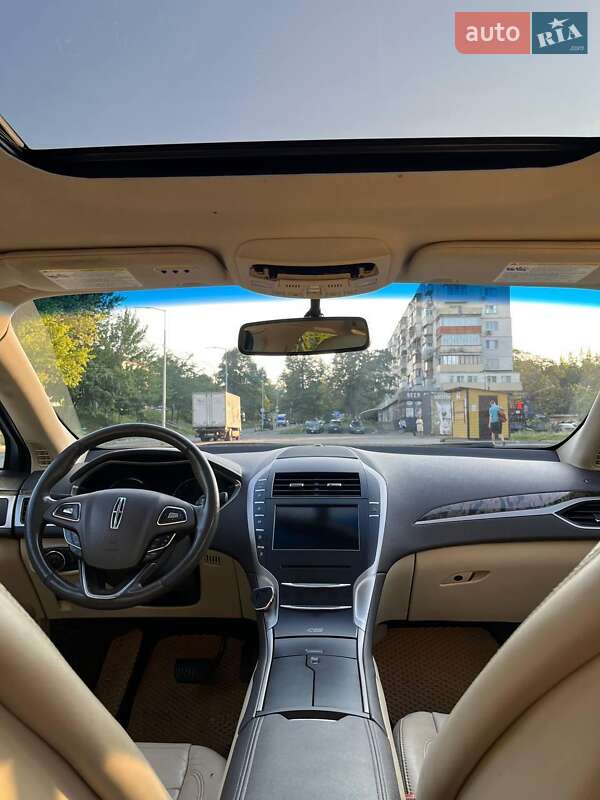 Седан Lincoln MKZ 2013 в Києві